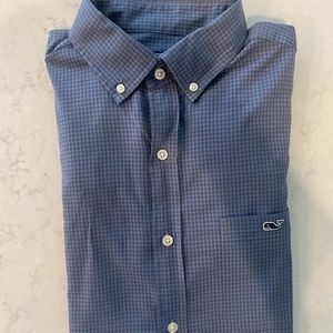 Vineyard Vines Gingham Performance Classic Tucker Fit Button Down. Size M